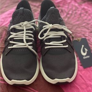OluKai Men’s Shoes size 11